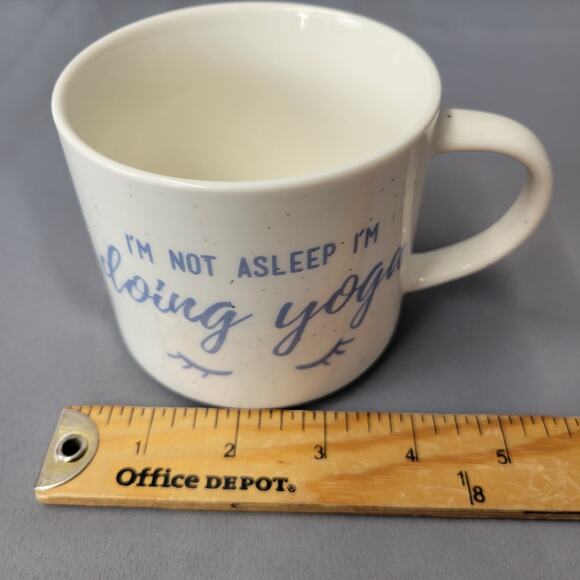 Threshold Im Not Asleep Im Doing Yoga Mug 16 fl oz Coffee Cup Speckled 3.25" T - Picture 9 of 12